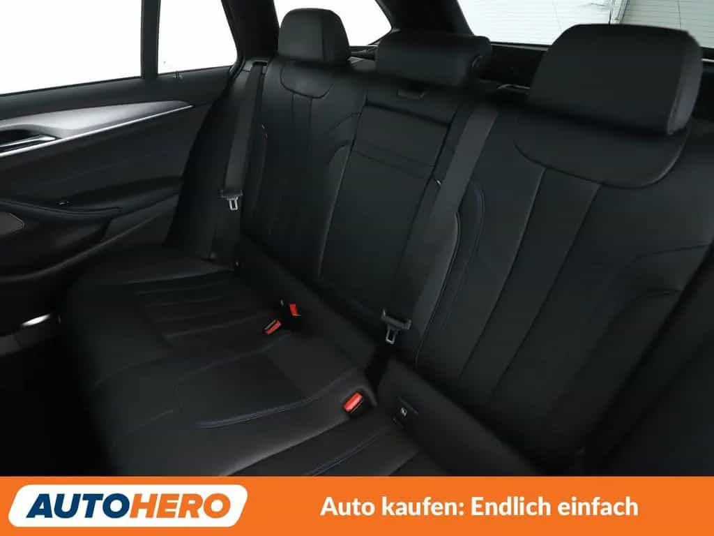BMW 540 5er 540d xDrive M Sport Aut.*NAVI*HUD*LED* 06/2019-photo-13