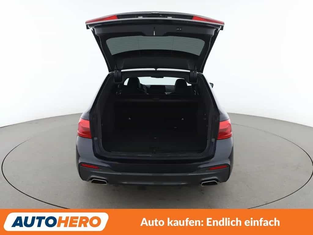 BMW 540 5er 540d xDrive M Sport Aut.*NAVI*HUD*LED* 06/2019-photo-16
