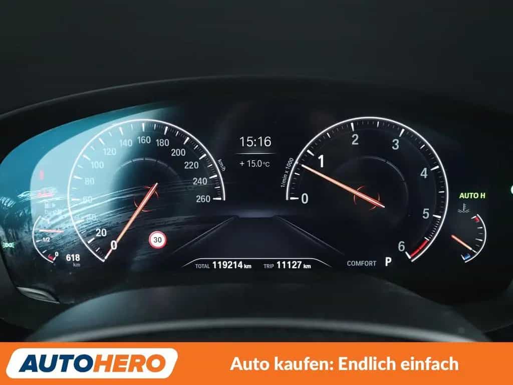 BMW 540 5er 540d xDrive M Sport Aut.*NAVI*HUD*LED* 06/2019-photo-19