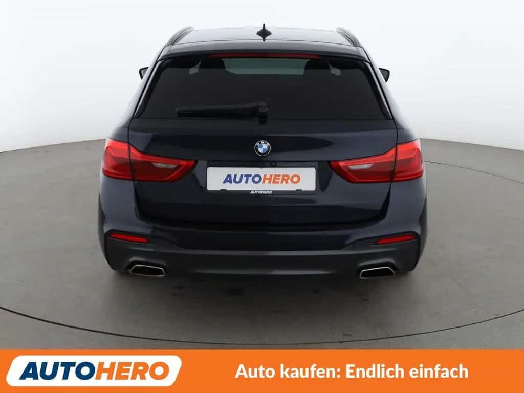 BMW 540 5er 540d xDrive M Sport Aut.*NAVI*HUD*LED* 06/2019-photo-4