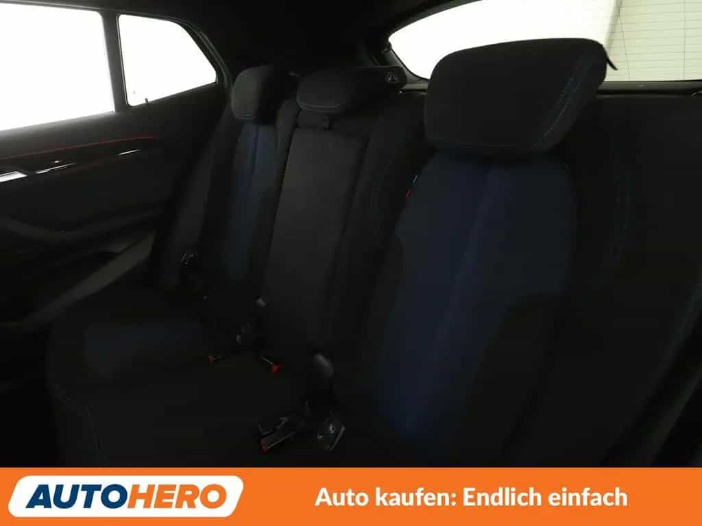 BMW X2 M35i Aut.*NAVI*LED*HUD*TEMPO*CAM*PDC*SHZ* 09/2021-photo-13