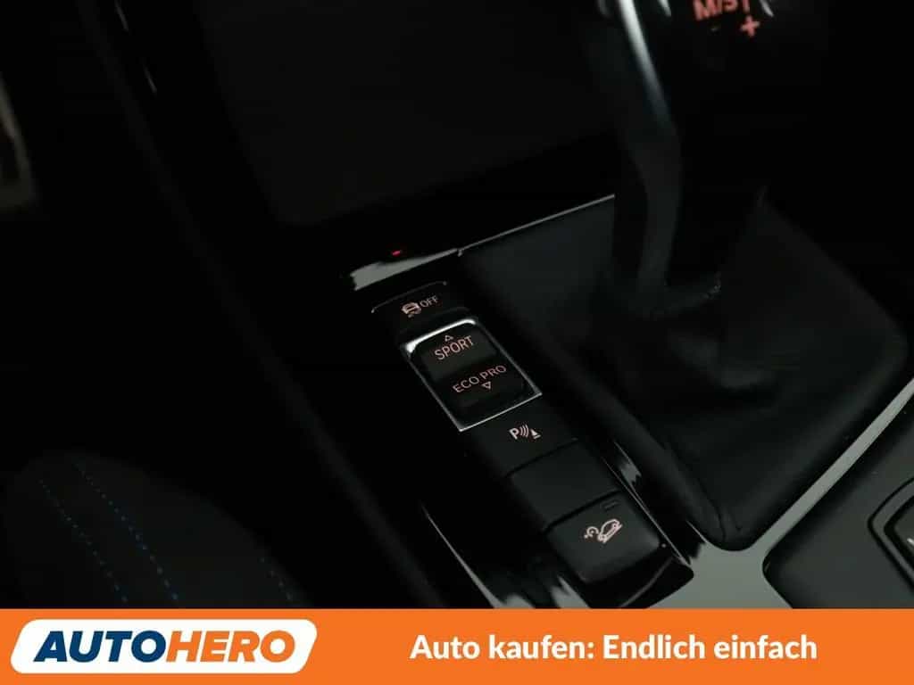 BMW X2 M35i Aut.*NAVI*LED*HUD*TEMPO*CAM*PDC*SHZ* 09/2021-photo-24