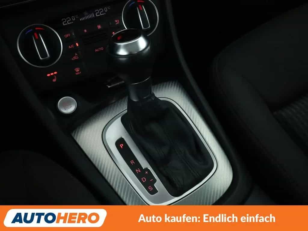 Audi Q3 1.4 TFSI ACT Design Aut. *LED*BOSE*TEMPO*CAM* 10/2015-photo-25