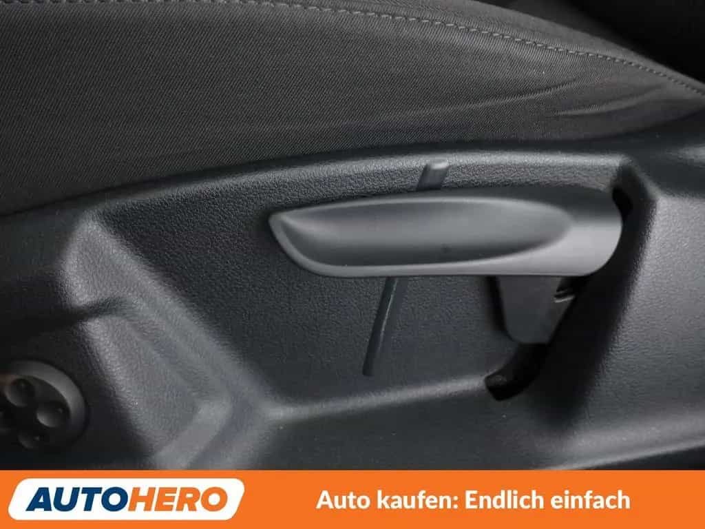 Audi Q3 1.4 TFSI ACT Design Aut. *LED*BOSE*TEMPO*CAM* 10/2015-photo-29