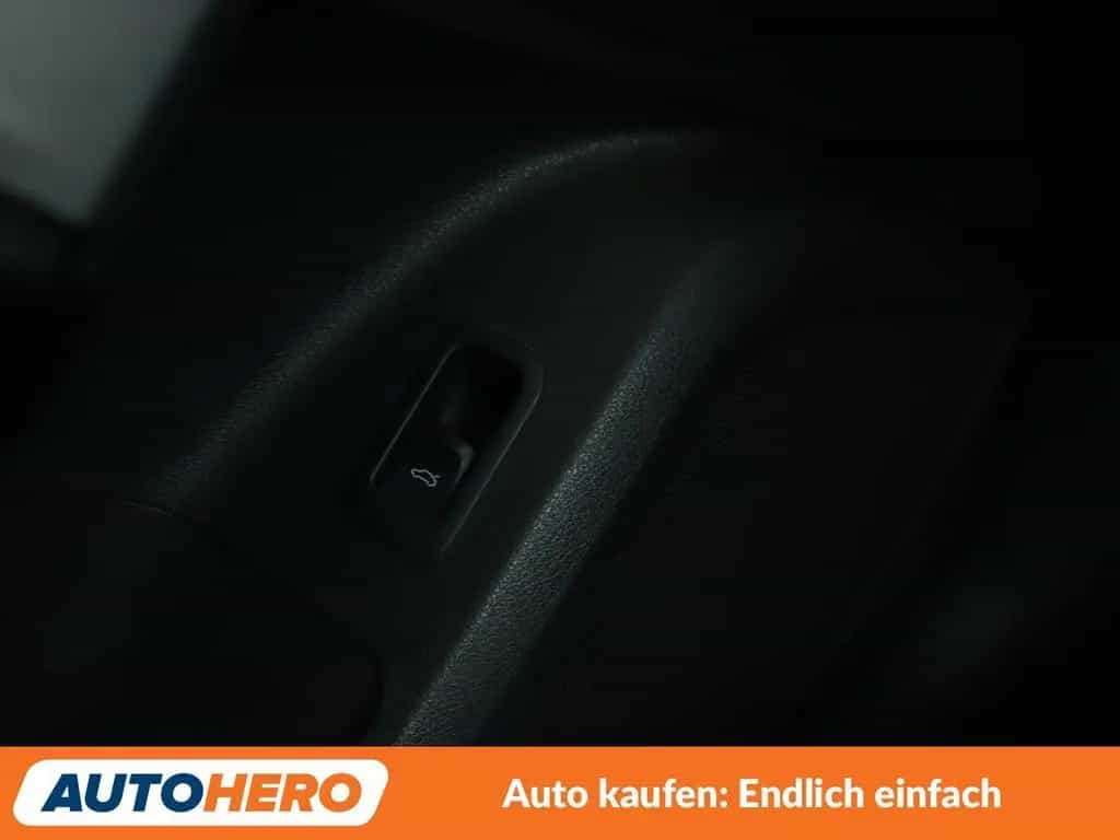 Audi Q2 1.4 TFSI ACT Sport*NAVI*LED*PDC*SHZ*ACC* 01/2018-photo-28