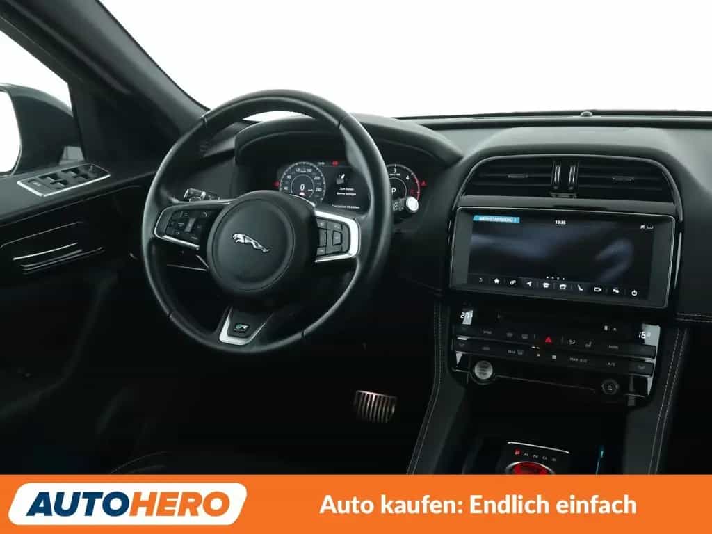 Jaguar F-Pace 30d R-Sport AWD Aut.*NAVI*CAM*LED*ACC*PDC 01/2019-photo-12