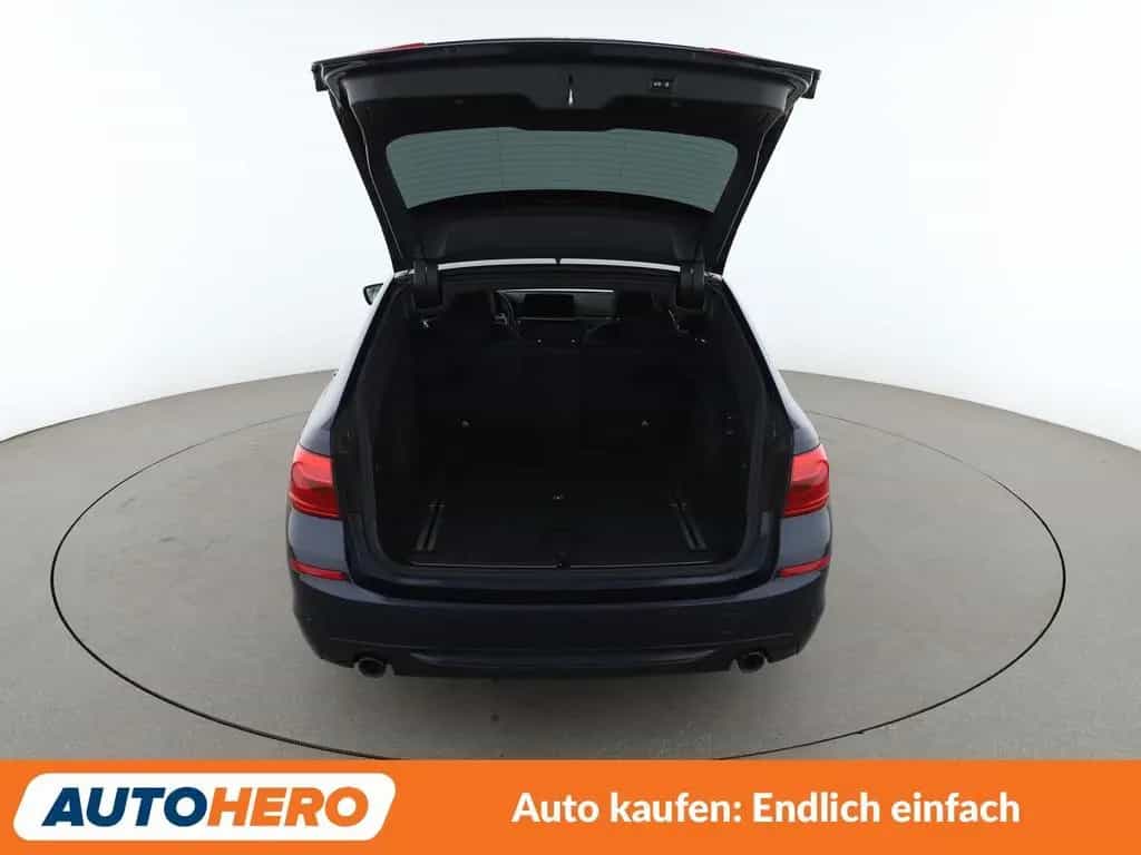 BMW 520 5er 520d Sport Line Aut.*NAVI*TEMPO*CAM*PDC* 11/2018-photo-16