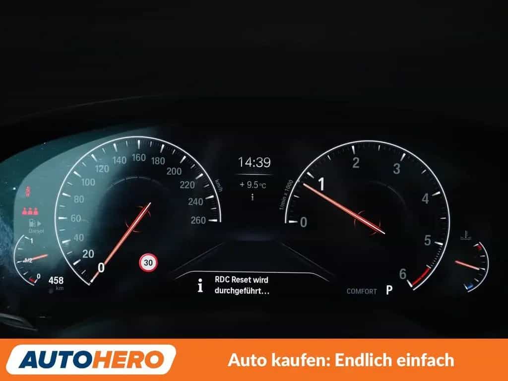 BMW 520 5er 520d Sport Line Aut.*NAVI*TEMPO*CAM*PDC* 11/2018-photo-19