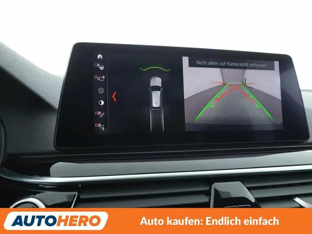 BMW 520 5er 520d Sport Line Aut.*NAVI*TEMPO*CAM*PDC* 11/2018-photo-21