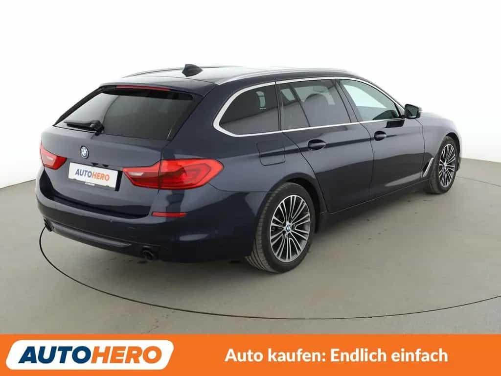 BMW 520 5er 520d Sport Line Aut.*NAVI*TEMPO*CAM*PDC* 11/2018-photo-5