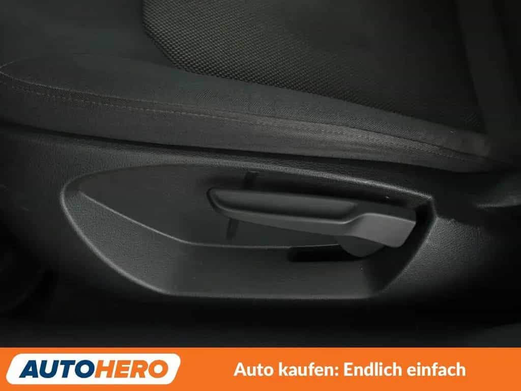 Audi A3 Limousine 1.4 TFSI ACT ACT Aut.*NAV*XENON* 05/2017-photo-26