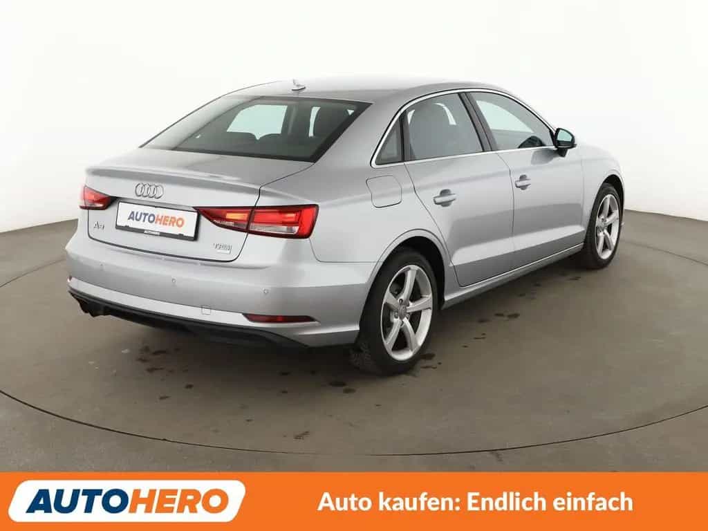 Audi A3 Limousine 1.4 TFSI ACT ACT Aut.*NAV*XENON* 05/2017-photo-5