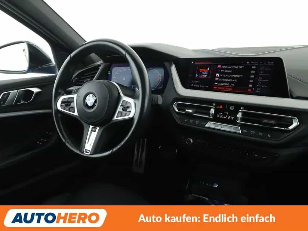 BMW M135 1er M135i xDrive Aut.*NAVI*HUD*LED* 11/2020-photo-12