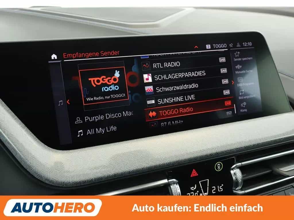 BMW M135 1er M135i xDrive Aut.*NAVI*HUD*LED* 11/2020-photo-20