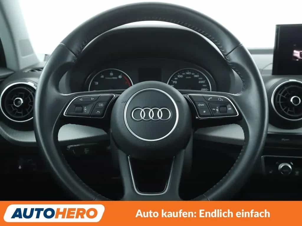 Audi Q2 30 TFSI *LED*TEMP*PDC*SHZ*KLIMA*GARANTIE* 07/2019-photo-18