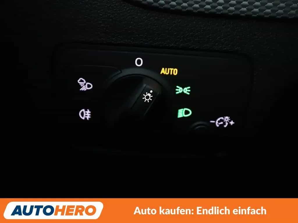 Audi Q2 30 TFSI *LED*TEMP*PDC*SHZ*KLIMA*GARANTIE* 07/2019-photo-25