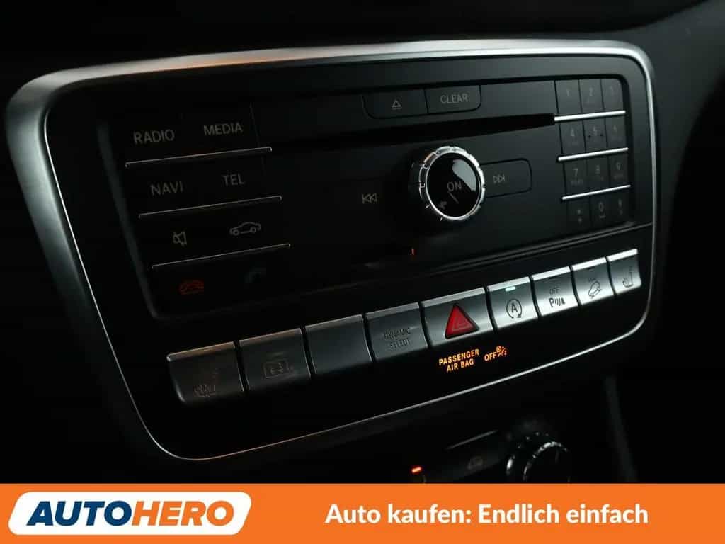 Mercedes-Benz GLA 250 4Matic AMG Line Aut.*LED*NAVI*TEMPO*PDC* 10/2018-photo-22
