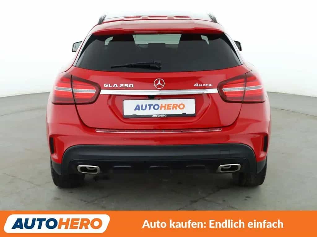 Mercedes-Benz GLA 250 4Matic AMG Line Aut.*LED*NAVI*TEMPO*PDC* 10/2018-photo-4