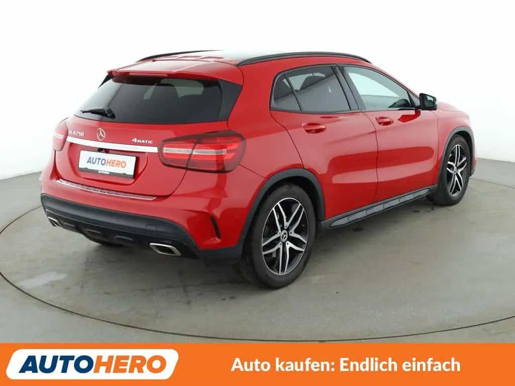 Mercedes-Benz GLA 250 4Matic AMG Line Aut.*LED*NAVI*TEMPO*PDC* 10/2018-photo-5
