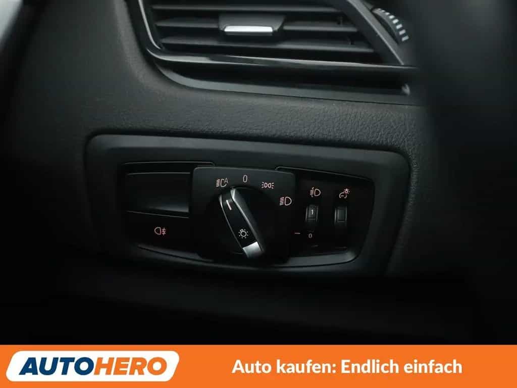 BMW 220 Gran Tourer 2er 220i Gran Tourer Advantage Aut.*NAVI*LED* 12/2018-photo-27