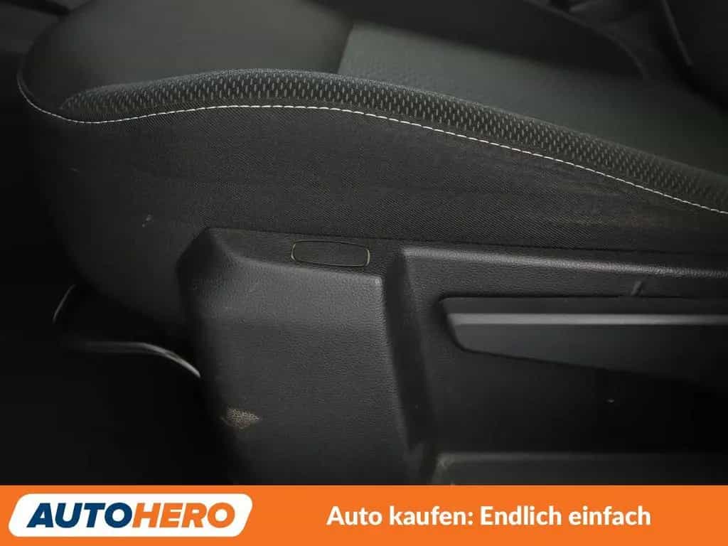 Dacia Duster 1.3 TCe Comfort *NAVI*TEMPO*CAM*PDC*AHK* 04/2019-photo-28