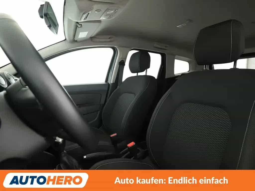 Dacia Duster 1.3 TCe Comfort *NAVI*TEMPO*CAM*PDC*AHK* 04/2019-photo-9