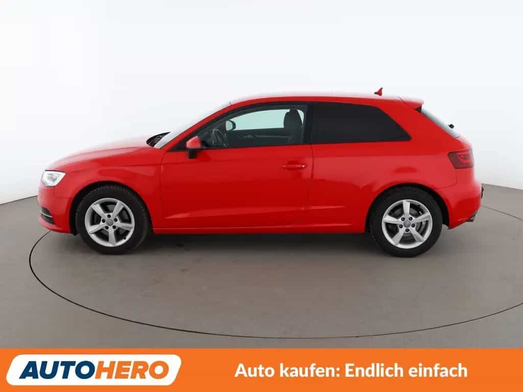 Audi A3 1.4 TFSI Attraction Aut.*XENON*PDC*SHZ* 04/2015-photo-2