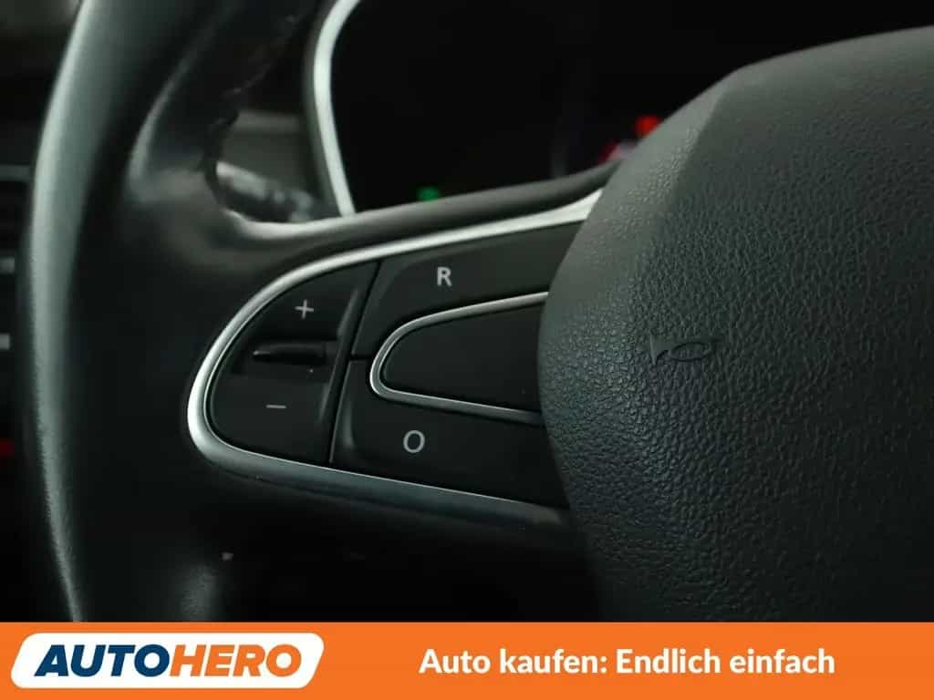 Renault Talisman 1.3 TCe Limited Aut.*NAVI*TEMPO*CAM* 03/2019-photo-28