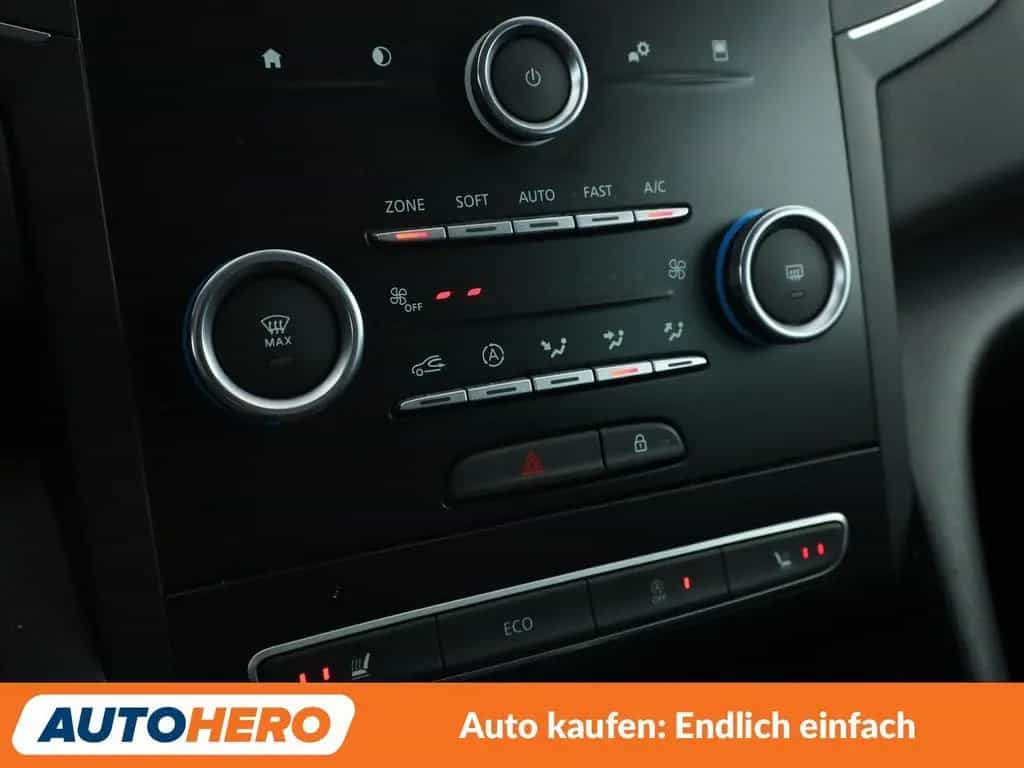Renault Megane 1.3 TCe Limited*NAVI*TEMPO*CAM*PDC*SHZ* 08/2018-photo-25