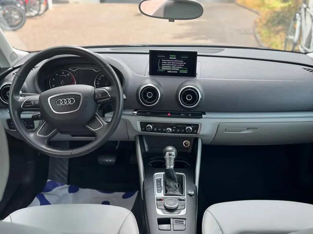 Audi A3 Sportback ambiente 05/2014-photo-10