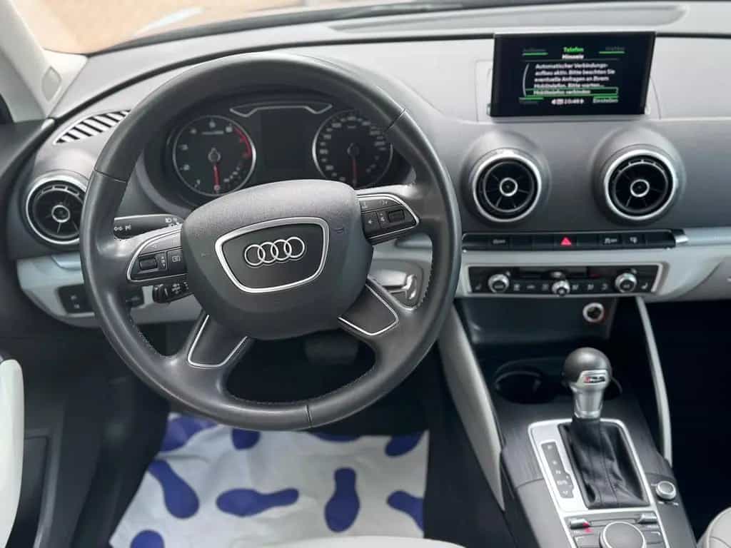 Audi A3 Sportback ambiente 05/2014-photo-9