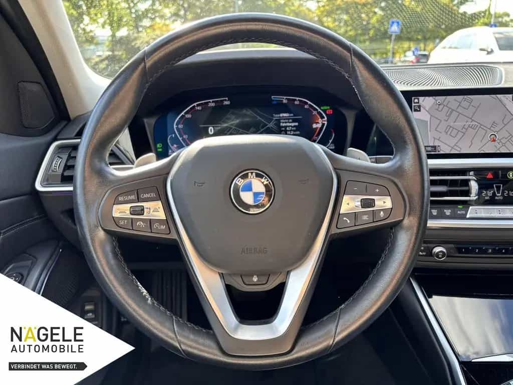 BMW 320 d Sport Line|ACC+Pano+AHK+HUD+Laser+Sportsitz 02/2022-photo-10