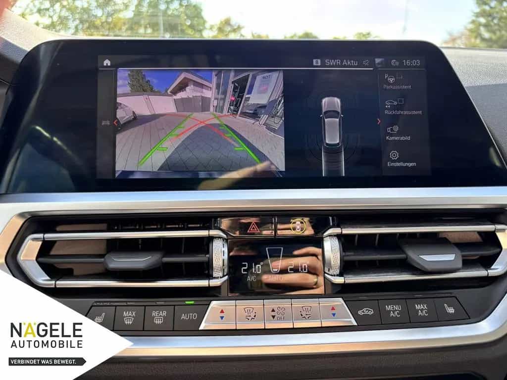 BMW 320 d Sport Line|ACC+Pano+AHK+HUD+Laser+Sportsitz 02/2022-photo-12