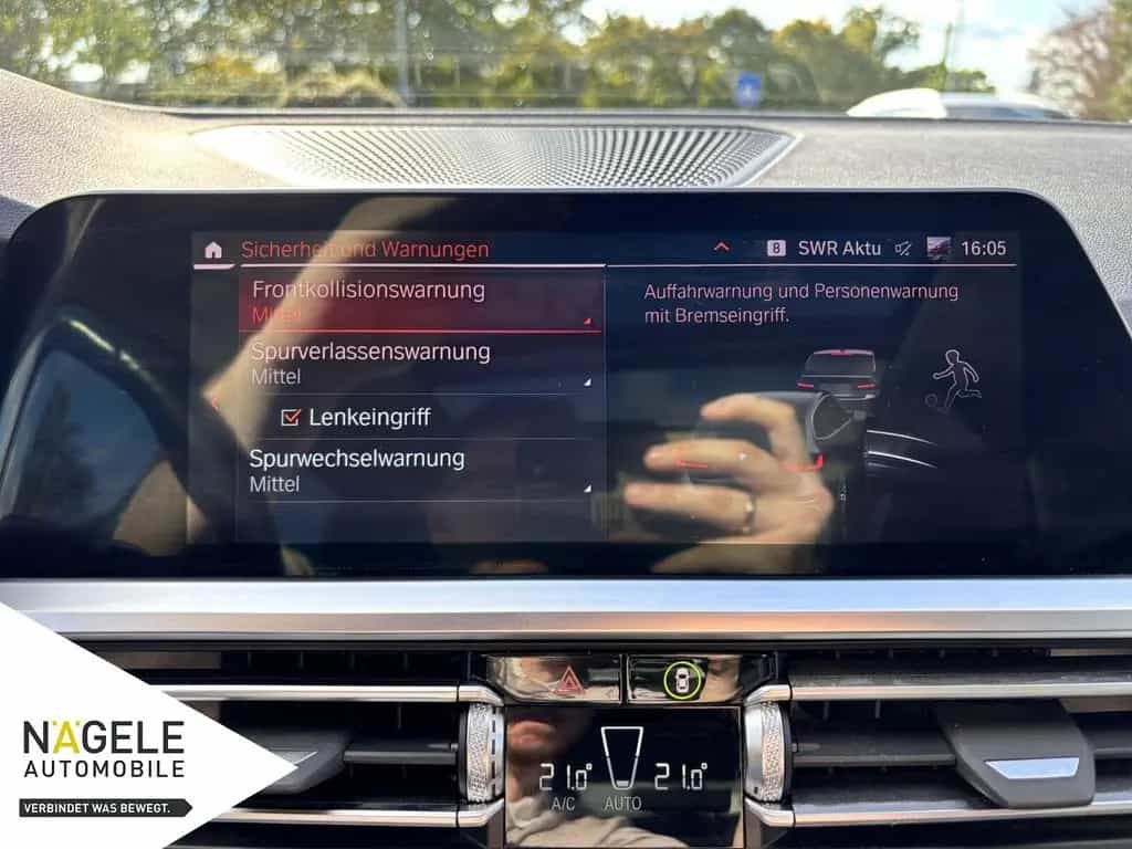 BMW 320 d Sport Line|ACC+Pano+AHK+HUD+Laser+Sportsitz 02/2022-photo-13