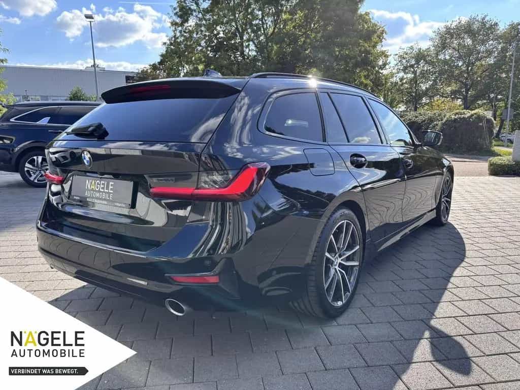 BMW 320 d Sport Line|ACC+Pano+AHK+HUD+Laser+Sportsitz 02/2022-photo-4