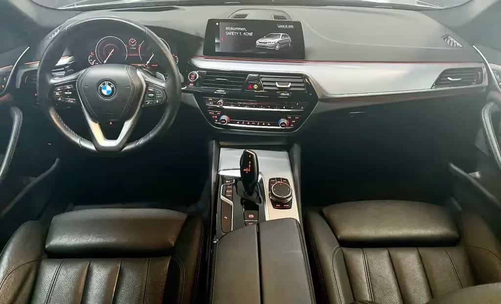 BMW 520 d|Nur81tkm|1.Hd|AHK|HUD|Pano|Lenkradheiz|RFK 10/2018-photo-8