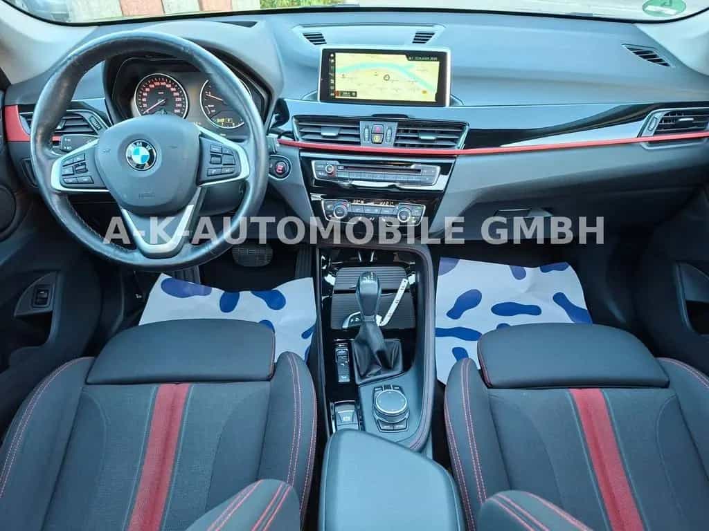 BMW X1 xDrive 18 d Sport Line 02/2018-photo-13
