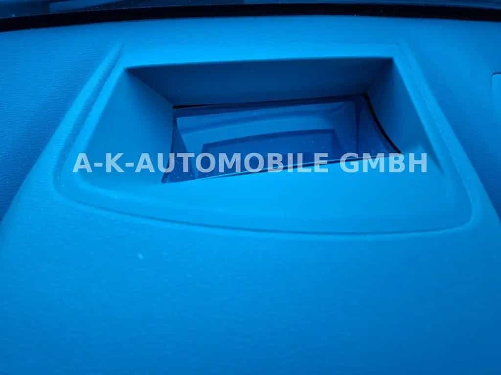BMW X1 xDrive 18 d Sport Line 02/2018-photo-16