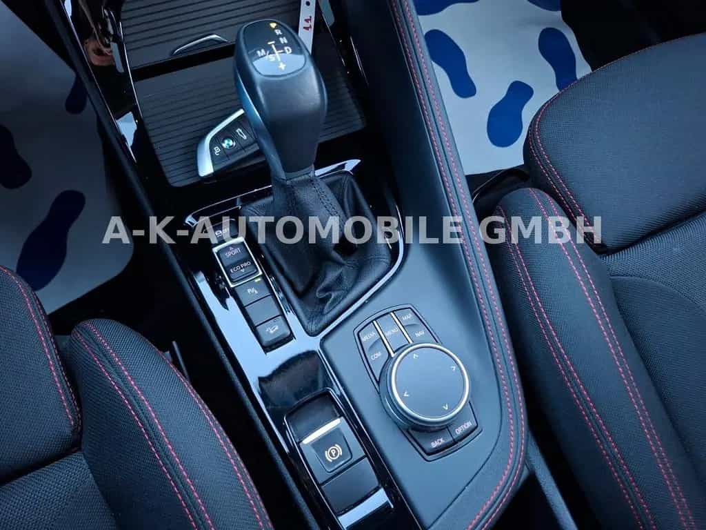 BMW X1 xDrive 18 d Sport Line 02/2018-photo-17