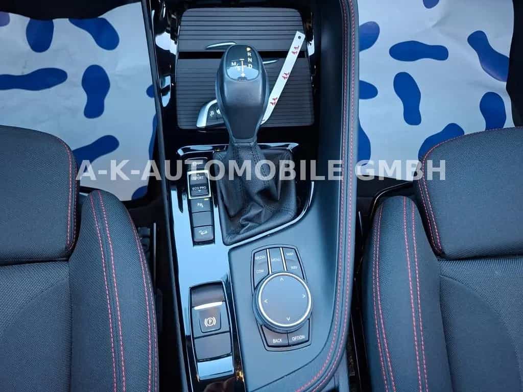 BMW X1 xDrive 18 d Sport Line 02/2018-photo-40