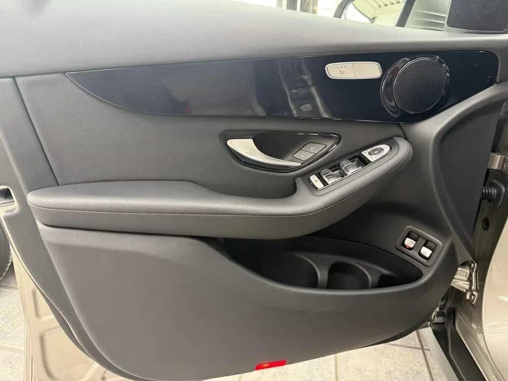 Mercedes-Benz GLC 200 4Matic, LED, 9G, Navi, DAB, MBUX, AHK 07/2019-photo-17