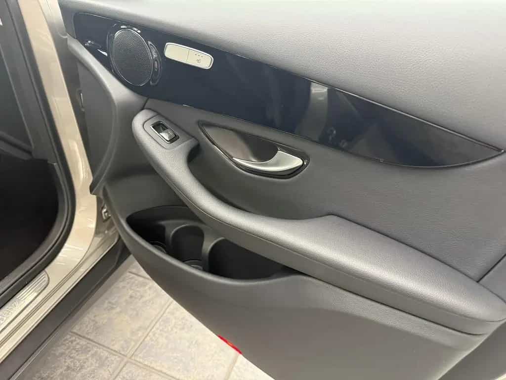 Mercedes-Benz GLC 200 4Matic, LED, 9G, Navi, DAB, MBUX, AHK 07/2019-photo-30