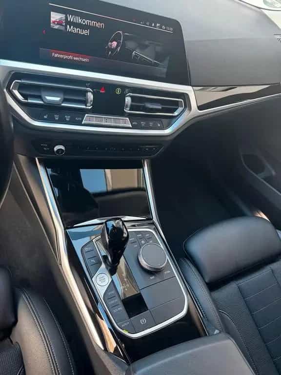 BMW 320 d Touring Advantage Automatik Advantage 06/2022-photo-11