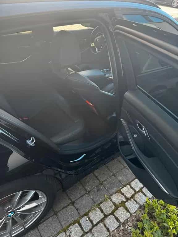 BMW 320 d Touring Advantage Automatik Advantage 06/2022-photo-7