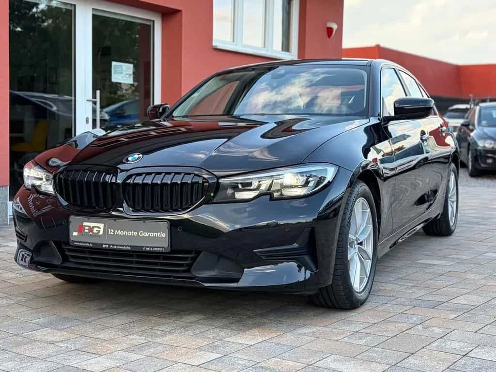 BMW 318 D Advantage*Garantie*LED* 02/2020-photo-17