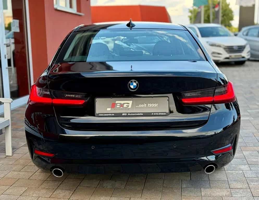 BMW 318 D Advantage*Garantie*LED* 02/2020-photo-7