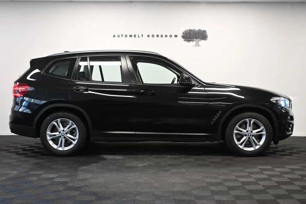 BMW X3 xDrive 20 d Advantage *AHK *1.HAND*KAMERA*SHZ 12/2020-photo-4