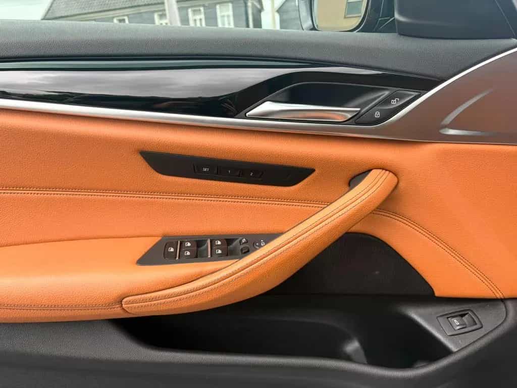 BMW 520 d Sport Line°LEDER°KAMERA°NAVI°LED° 09/2019-photo-11