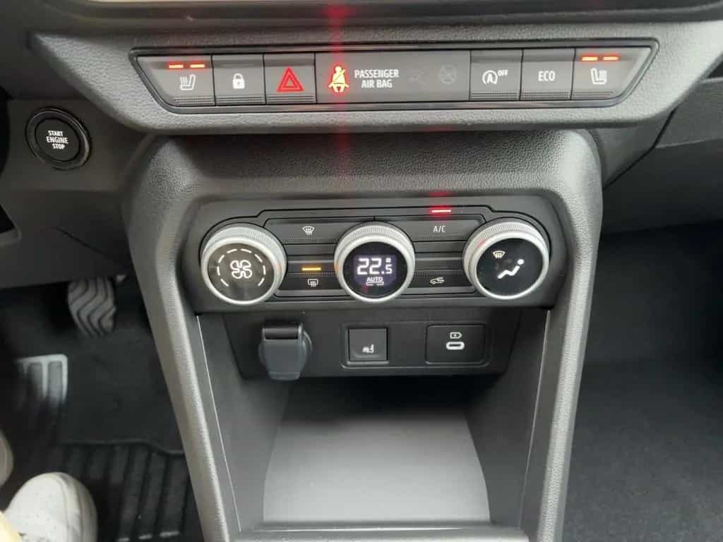 Dacia Sandero Stepway Extreme TCe 110 ABS Fahrerairbag 06/2026-photo-16