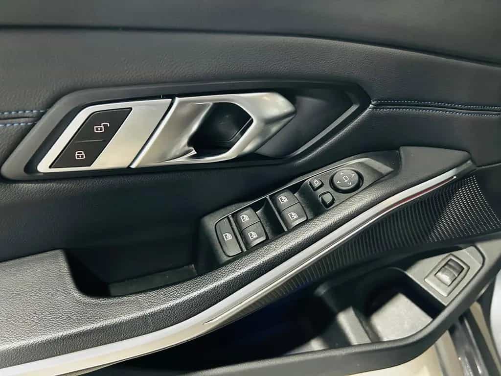 BMW 320 d M Sport *Laser*Head-Up*Alcantara*El.Ahk* 01/2020-photo-14
